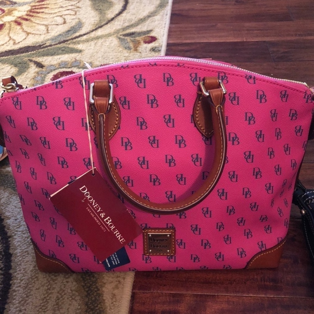 Brand New Dooney & Bourke fuchsia Purse